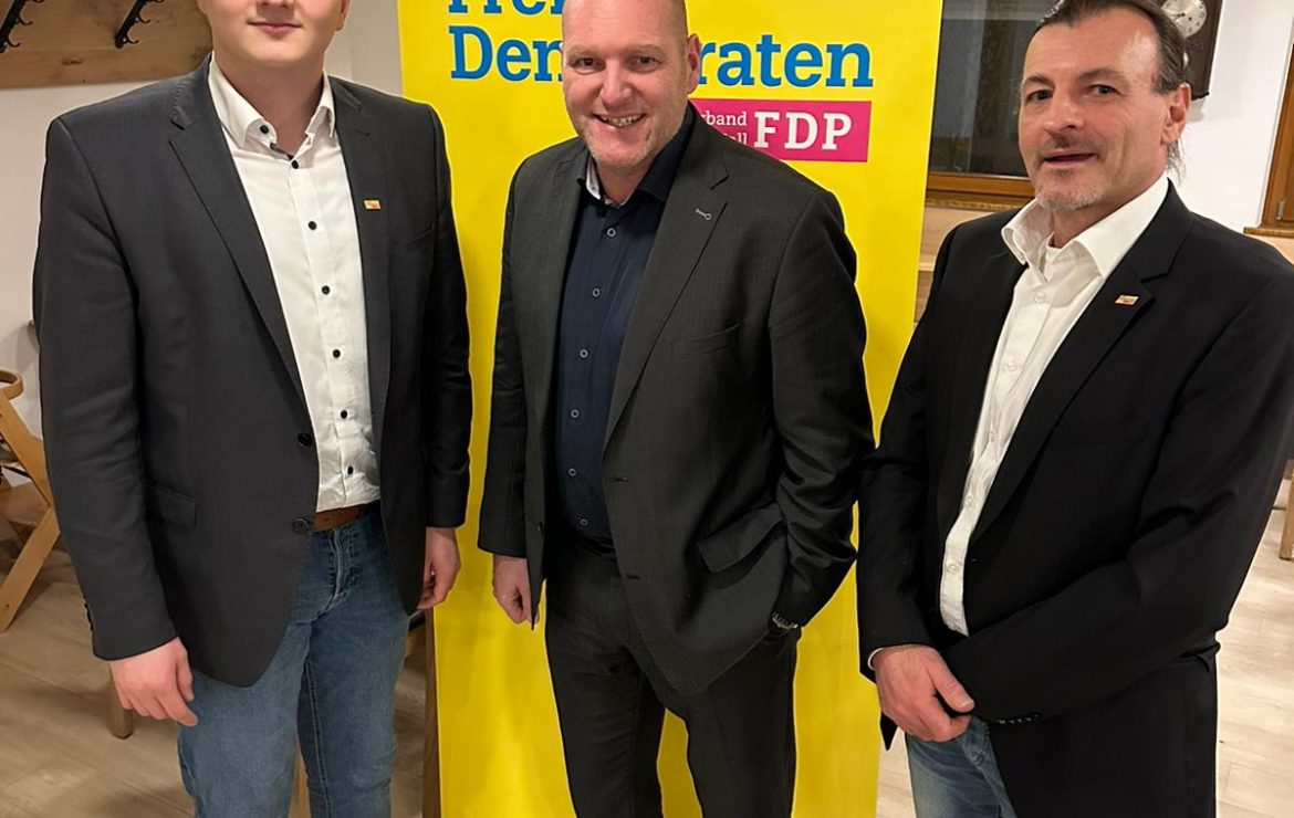 Luca Köngeer neuer FDP-Ortsvorsitzender im Limpurger Land